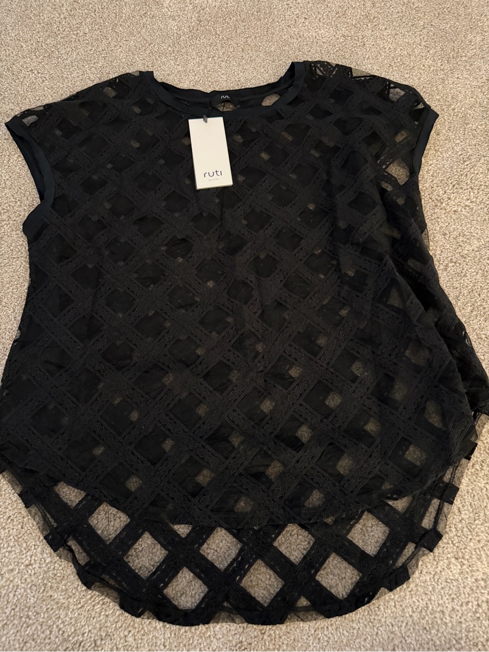 Ruti Black Grid Lace Dakota Top size 4 NWT